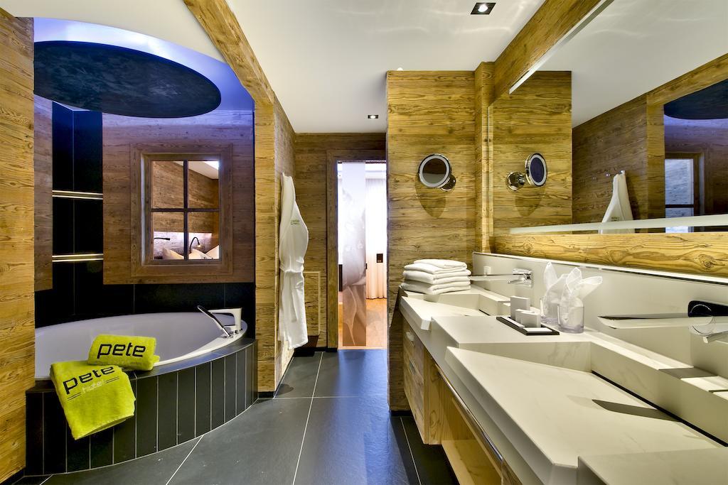 Pete Alpine Boutique Hotel - Klein Und Fein - Private Spa Suiten Und Zimmer Sankt Anton am Arlberg Szoba fotó